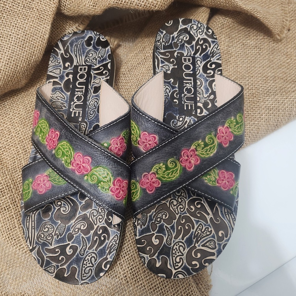 Boutique Leather Sandals 7 Floral Tooled Slip On Slides Embossed Boho Comfort